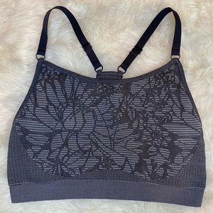 Fabletics Seamless Gray Sports Bra Size XS